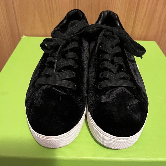 Circus Sam Edelman Caprice Velvet Sneaker - Picture 4 of 11